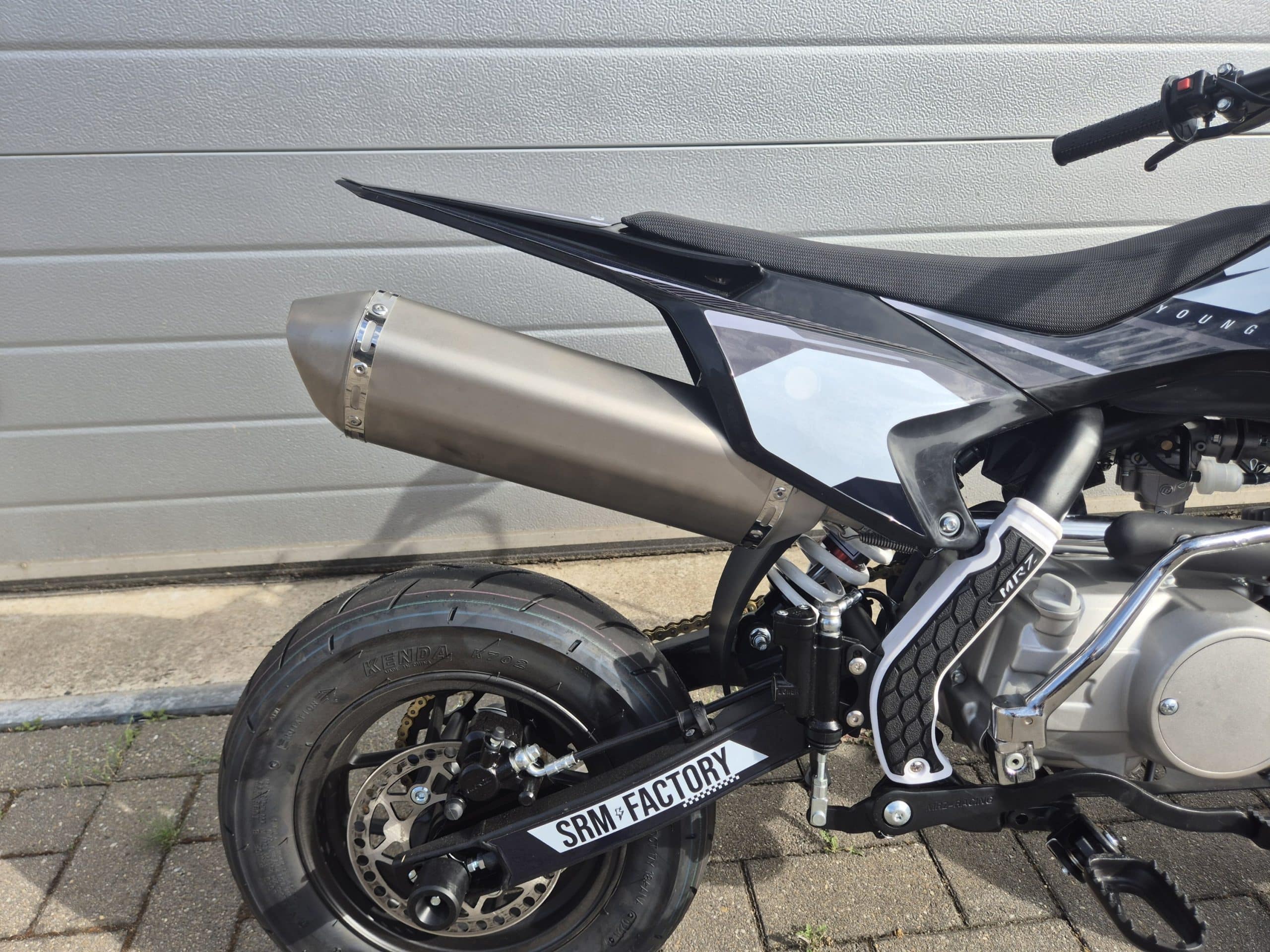 YRD BASE 110 – Mini Supermoto / Pitbike voor Kinderen – 10 inch - Afbeelding 7